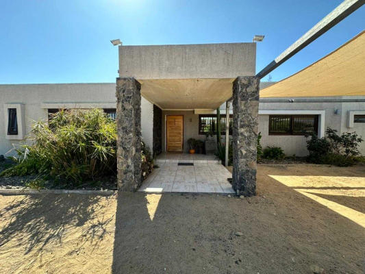 casa-en-venta-en-condominio-piedra-blanca-(165299)-5