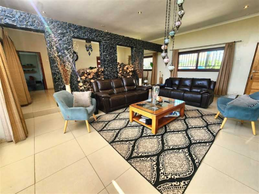 casa-en-venta-en-condominio-piedra-blanca-(165299)-7