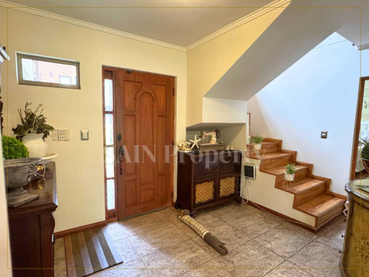 gran-casa-en-barrio-residencial-(162011)-7
