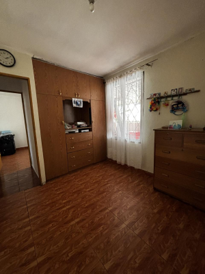 amplia,-solida-y-confortable-casa-9