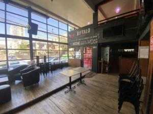 local-con-patente-cabaret,-restaurant,-alcoho-(-5