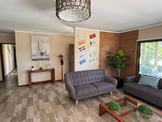 hermosa-casa-155m²-en-lago-rapel-con-acceso-al--8