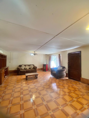 amplia-y-comoda-casa-con-4-dormitorios-en-zanar-9