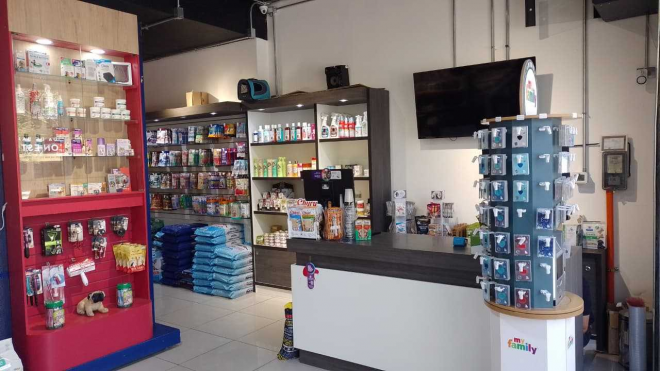 derecho-de-llaves-de-tienda-de-mascotas-(139401)-8