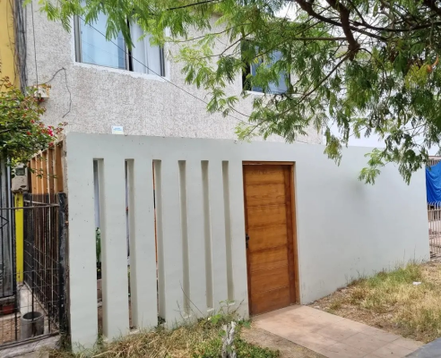 casa-remodelada-4d,-2-pisos,-barrio-residencial-6