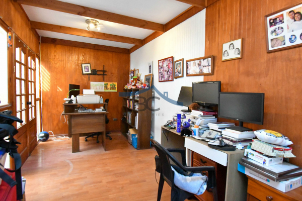 se-vende-amplio-inmueble-en-jardines-del-sur-(-4