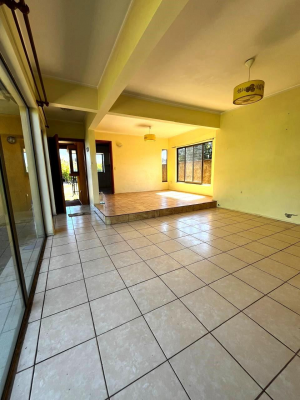 hermosa-casa-en-venta-barrio-residencial-de-los-4