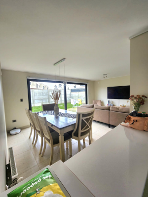 moderna-y-luminosa-casa-en-condominio-privado-b-8