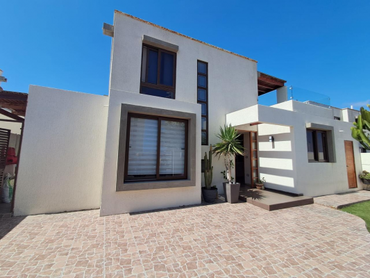 venta-hermosa-e-iluminada-casa-costa-laguna-5
