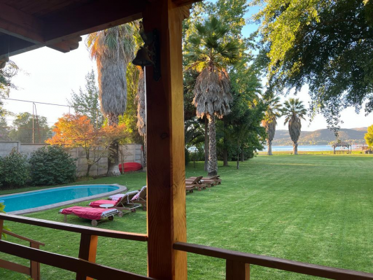 hermosa-casa-con-38-mts-de-rivera-lago,-el-es-5