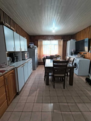 vendo-amplia-casa-en-errazuriz---valdivia-(165616)-9