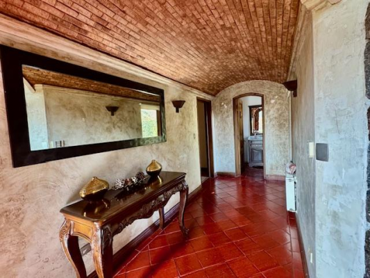 hermosa-casa-360m2-en-5000-m2-calera-de-tango-6