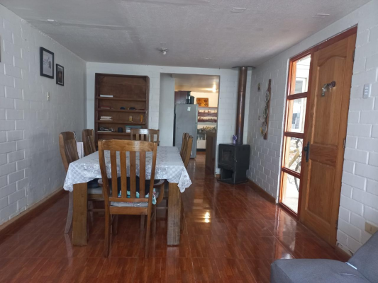 casa-solida-en-tranquila-zona-de-maria-pinto-17-6