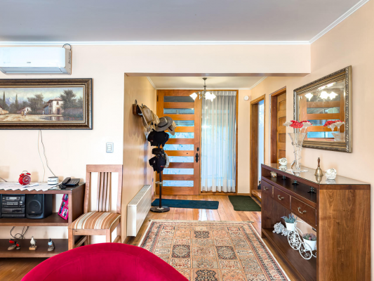 amplia-casa-6d-en-pleno-centro-de-pucon-8