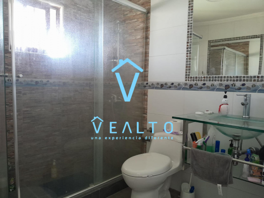 amplia-casa-en-condominio-lomas-de-raunquen,-talca-7