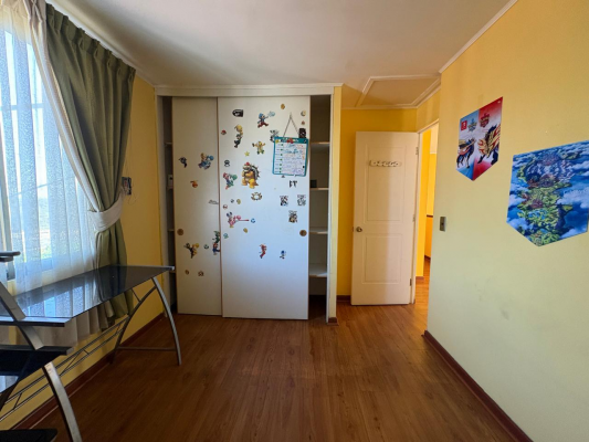 excelente-casa-condominio-4d,-ciudad-de-los-valles-3