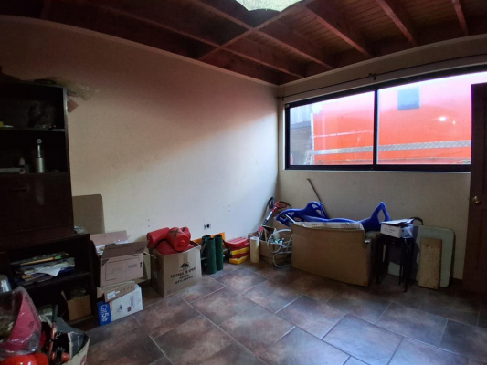 casa-comercial-3d-2b-con-galpon-en-quinta-normal-7