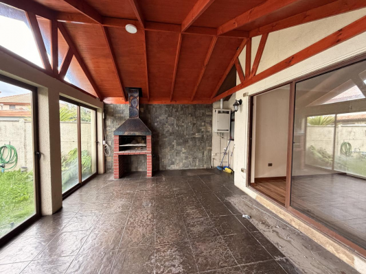 casa-en-venta-en-sector-quilamapu-de-oportunidad-7