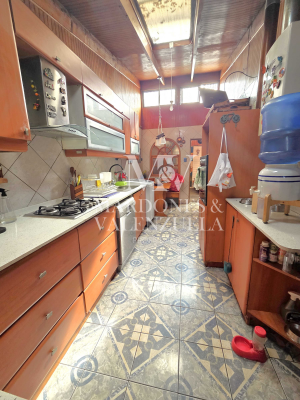 amplia-casa-esquina-en-venta-en-san-joaquin-(16-9