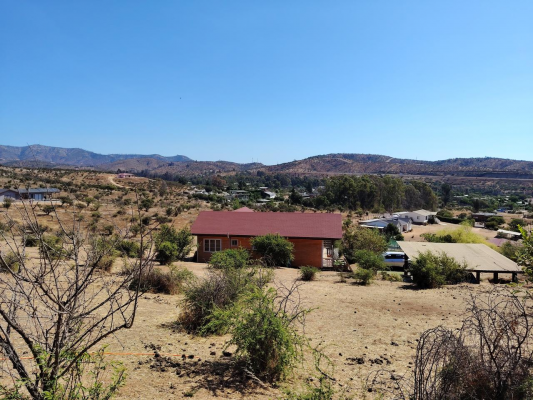 se-vende-parcela-con-dos-casas-media-hectarea-u-5