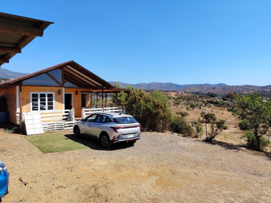 se-vende-parcela-con-dos-casas-media-hectarea-u-6