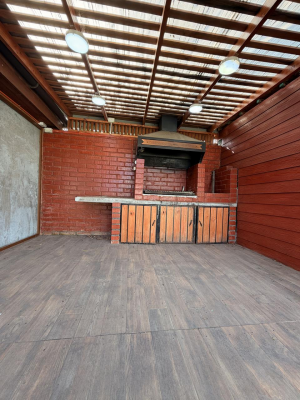 se-vende-casa-modelo-grande-en-barrio-toledo-6