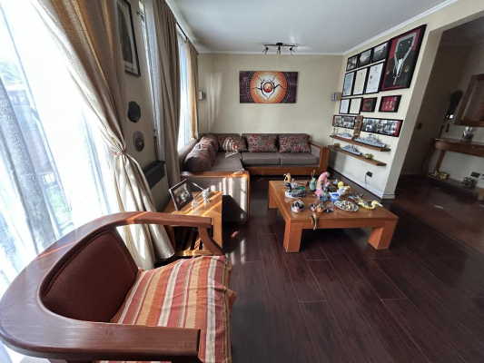 venta-hermosa-casa-de-3-pisos-con-5d-en-jardin--9