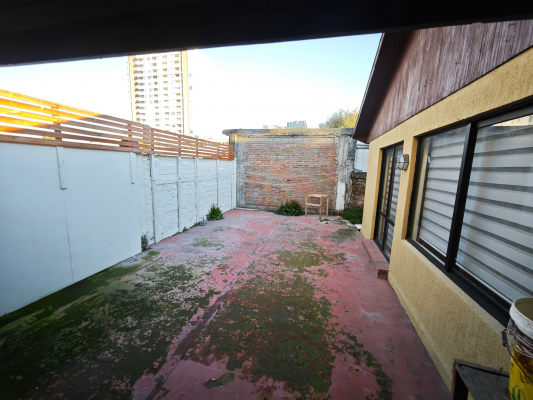 casa-con-amplios-espacios-y-jardin-(165439)-9