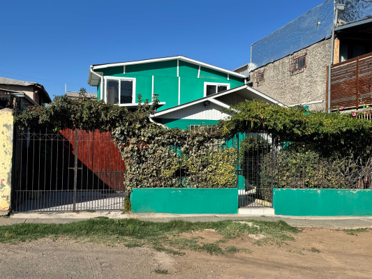 acogedora-y-amplia-casa-3d-2b-(165539)-3