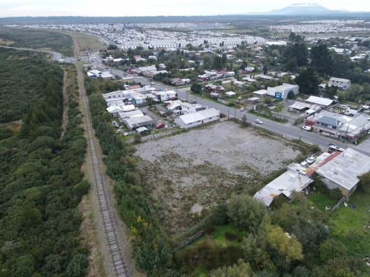 terreno-comercial-en-avenida-principal-de-alerce-4