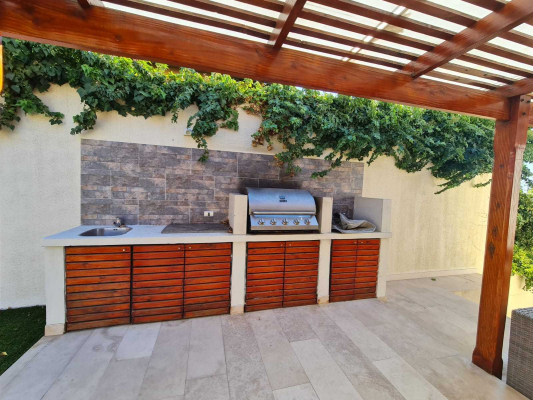 hermosa-casa-con-piscina-temperada-(167765)-6