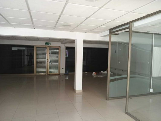 excelente-local-en-zona-de-alto-trafico-(167981)-8