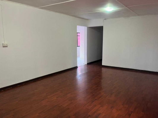 amplia-casa-remodelada-(164011)-6