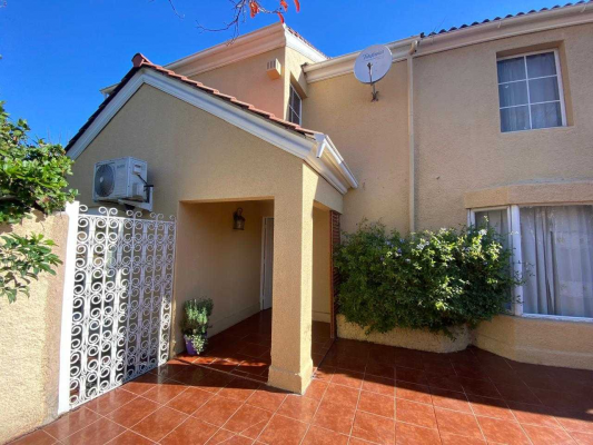 casa-2-pisos,-4d+3b+3e,-300-m2,-quilicura-(110157)-4