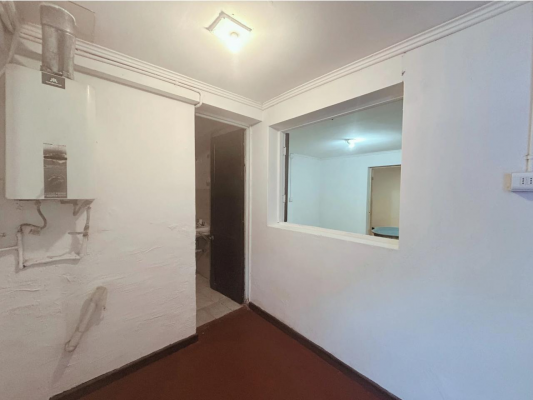 venta-gran-casa-en-av-principal-jose-maria-caro-4