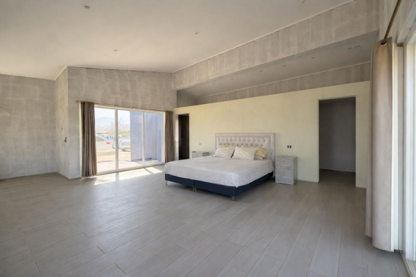 gran-casa-en-el-exclusivo-condominio-las-brisas-4