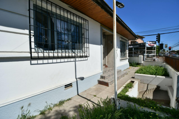 amplia-casa-venta-4d-3b-terreno-295-mts-los-car-6