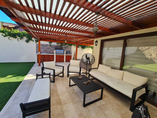 hermosa-casa-con-piscina-temperada-(167765)-5
