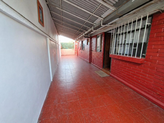 venta-casa-4-dorm-villa-el-abrazo-patio-y-esta-7