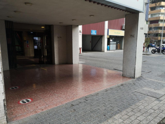 estacionamiento-/-agustinas---san-martin-9
