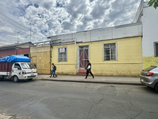 gran-terreno-comercial-con-construccion-y-galpo-4