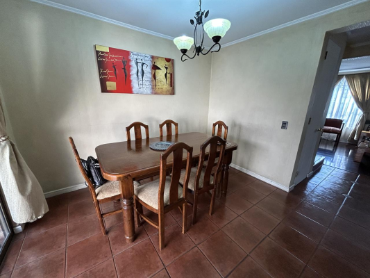 venta-hermosa-casa-de-3-pisos-con-5d-en-jardin--3
