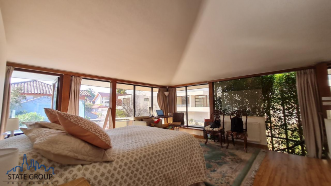 casa-con-arquitectura-unica-en-la-reina-8