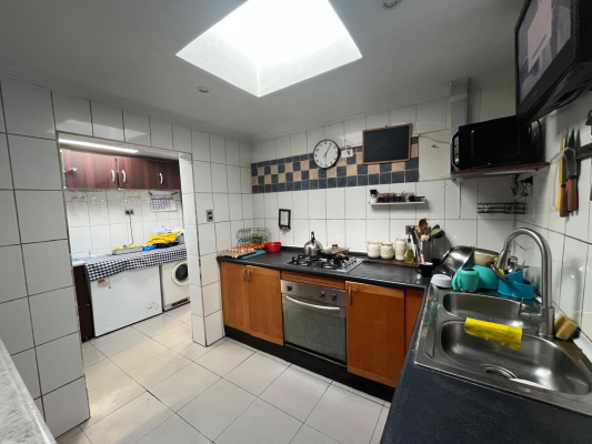 venta-de-amplia-linda-y-comoda-casa-en-san-ber-5