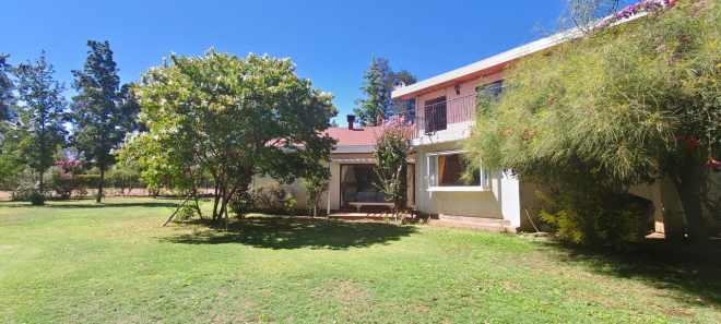 casa-familiar-4d-5b-con-piscina-en-club-de-golf-8