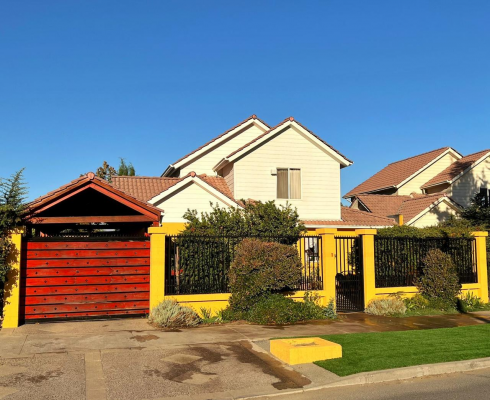 se-vende-hermosa-casa-en-larapinta,-con-amplio--8