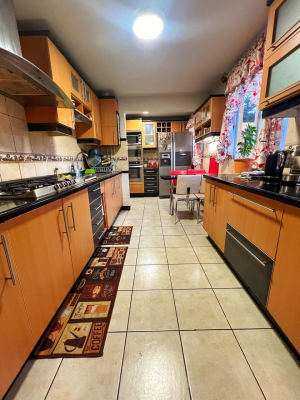 se-vende-hermosa-casa-en-larapinta,-con-amplio--6
