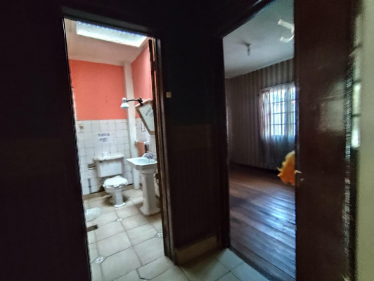 venta-de-casa-con-amplios-espacios-en-centro-de-6