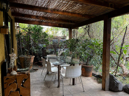casa-luminosa-y-con-un-jardin-sonado-(169460)-7