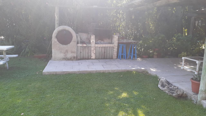 linda-casa-con-orilla-lago-rapel-8